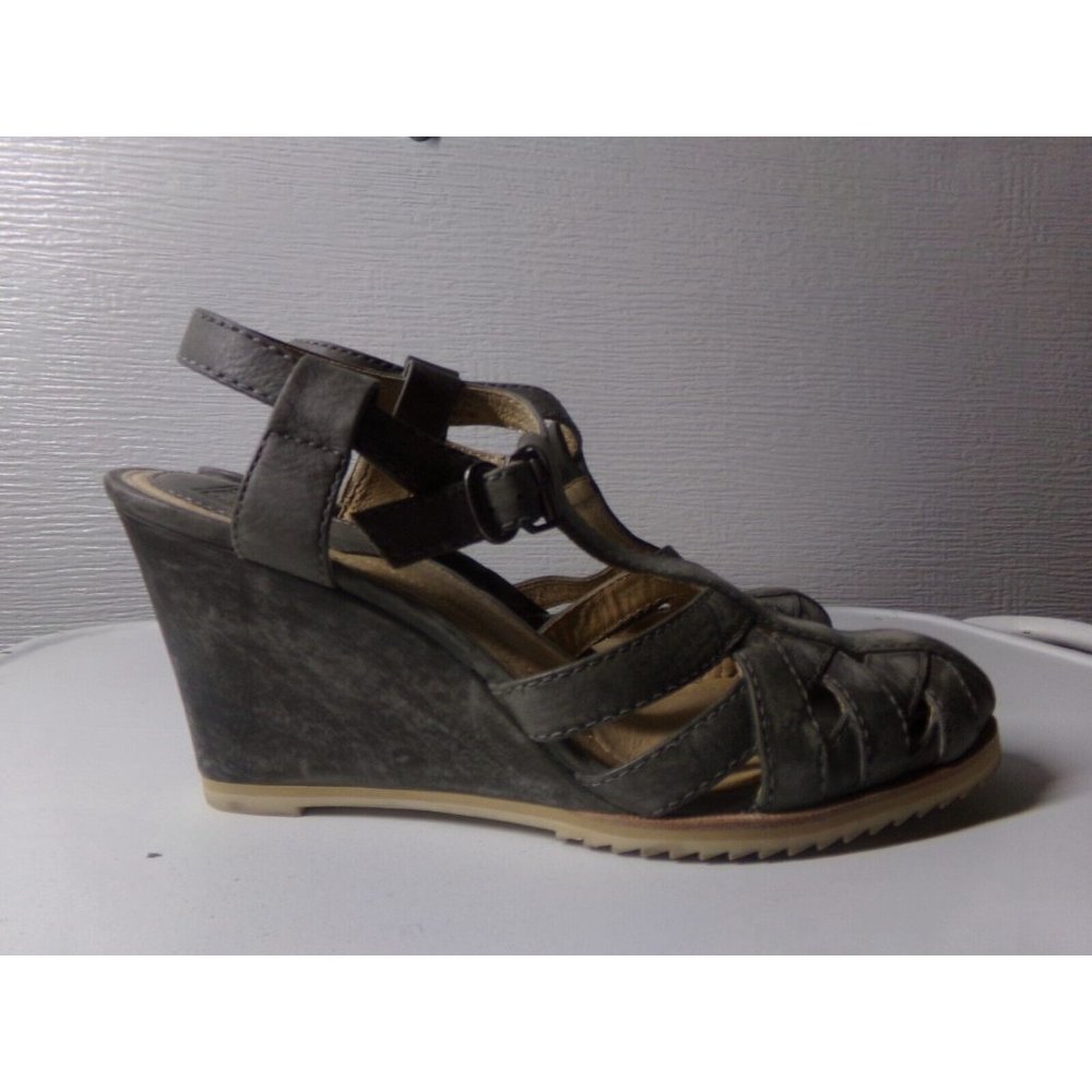 Frye Maye Fisherman Woven Leather Wedge sz. 10M